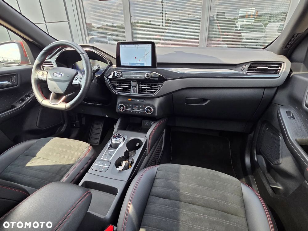 Ford Kuga 2.5P PHEV FWD ST-Line - 38