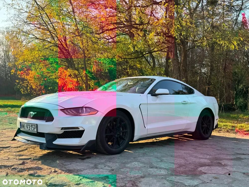 Ford Mustang - 12