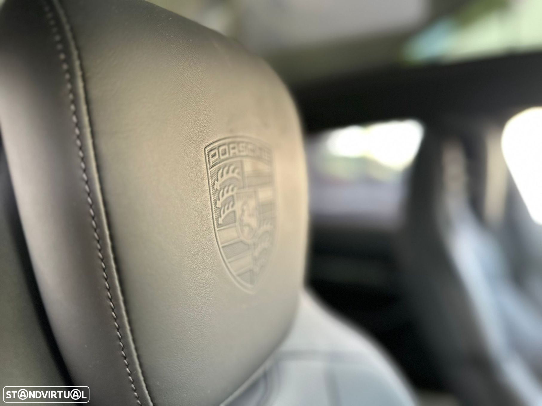 Porsche Taycan Cross Turismo - 19