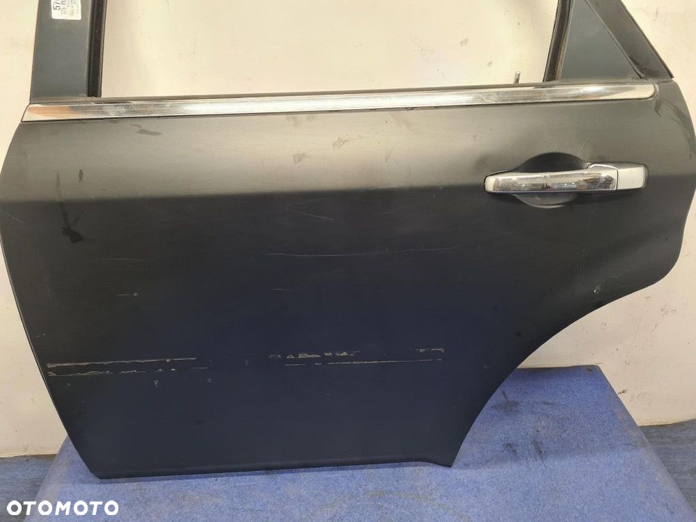 CHRYSLER 300C KOMBI 3.0 CRD DRZWI TYŁ LEWE - 2