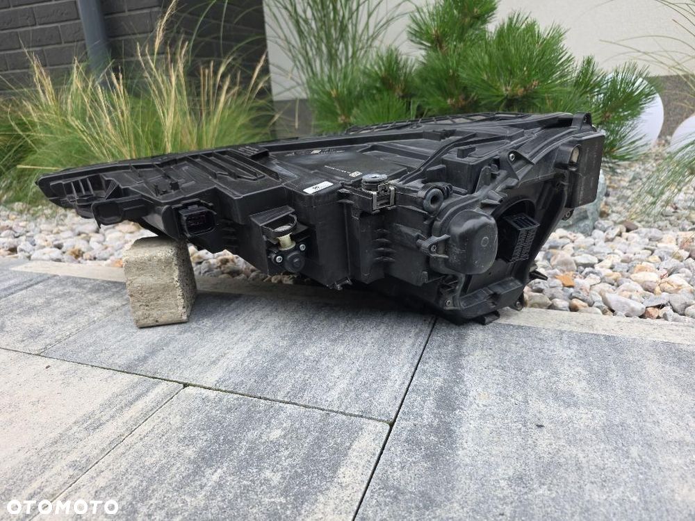 AUDI Q8 SQ8 4M8 Lampa prawa przód Full Led Matrix HD 4M8941036 2022 - 9