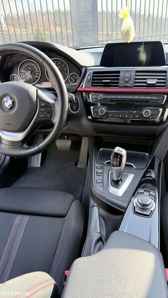 BMW Seria 3 318i Sport Line - 15