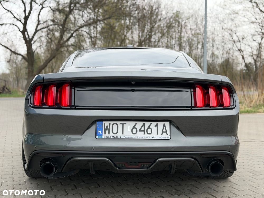 Ford Mustang - 5