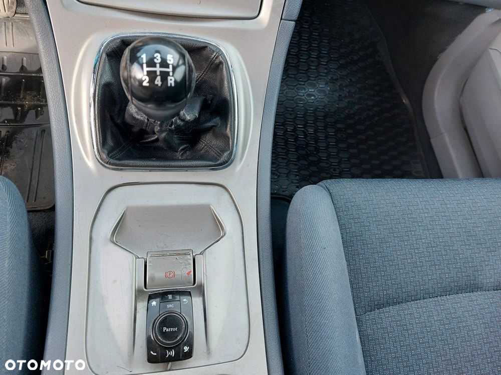 Ford S-Max - 23