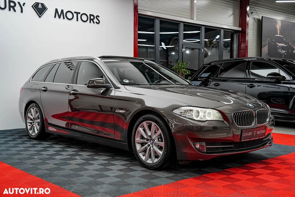 BMW Seria 5 525d Aut. Luxury Line - 16