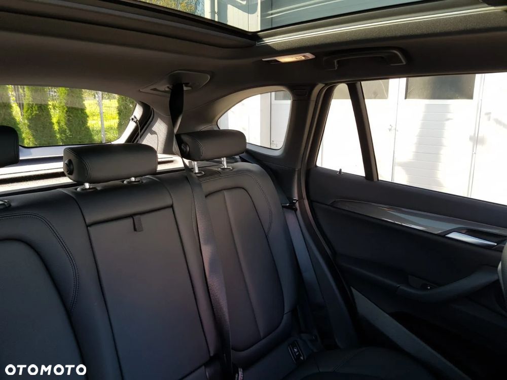 BMW X1 xDrive25i xLine - 10