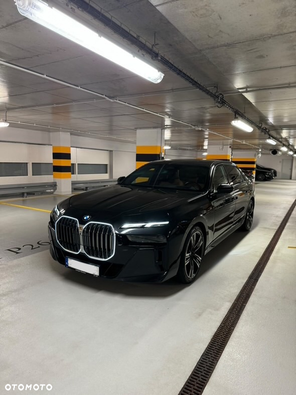 BMW Seria 7 - 13