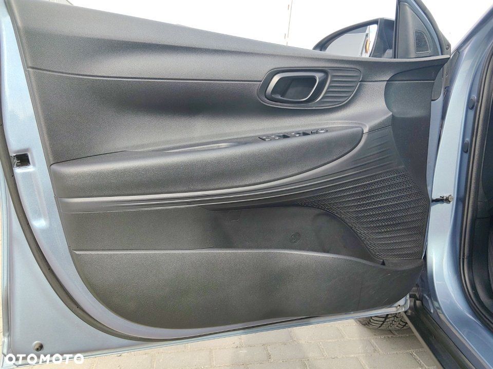 Hyundai Bayon - 12