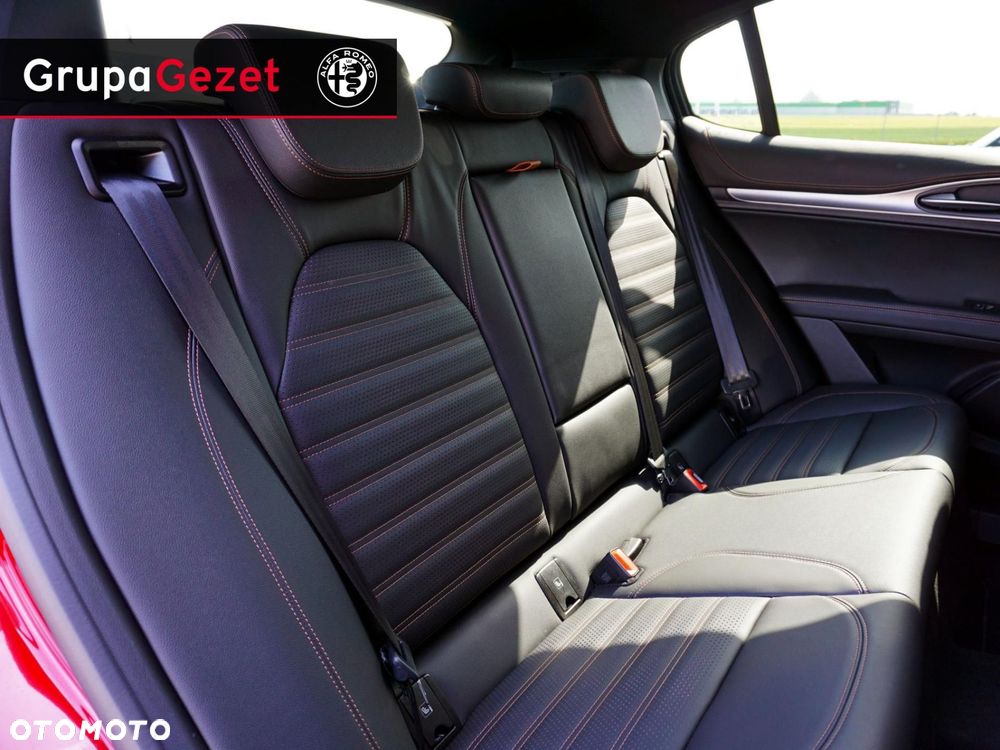 Alfa Romeo Stelvio - 6