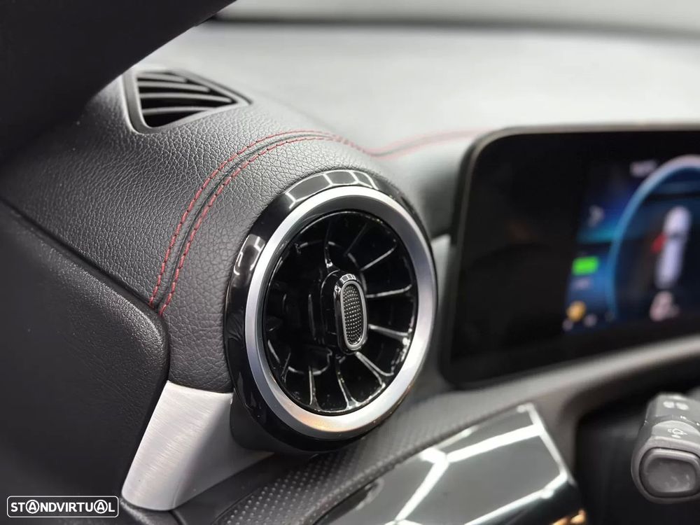 Mercedes-Benz CLA 250 e AMG Line - 26