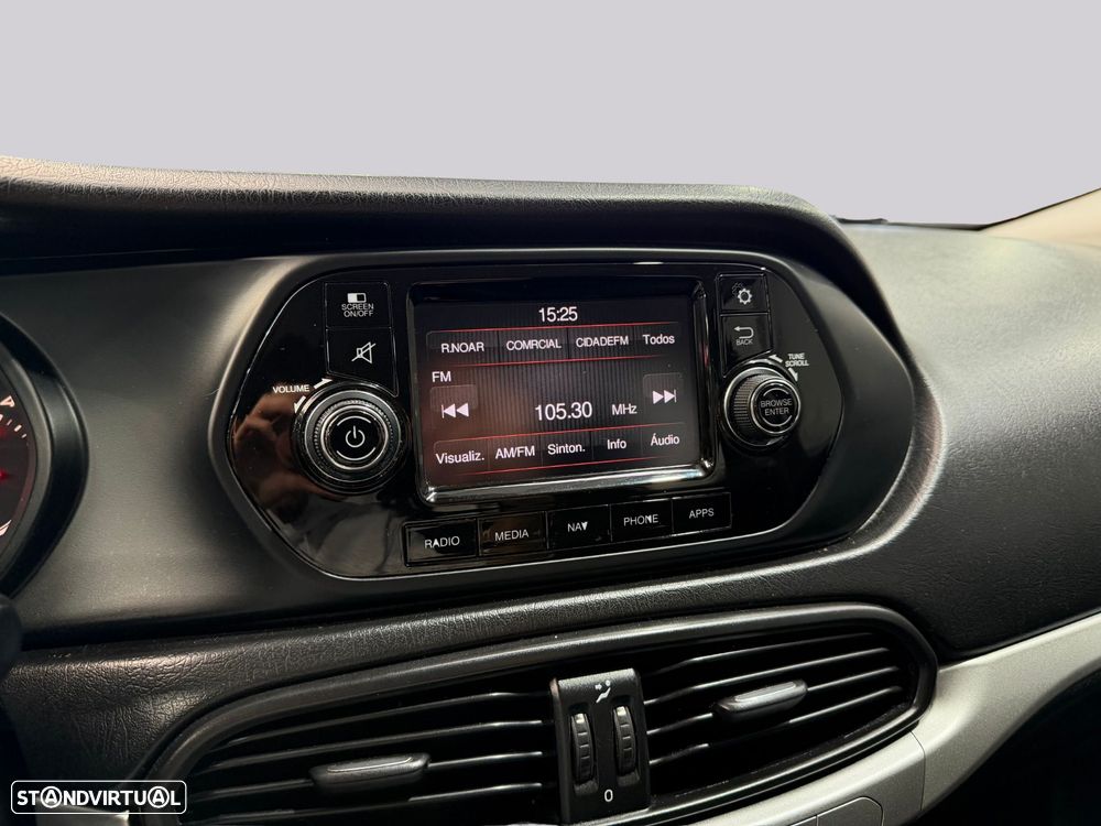 Fiat Tipo Station Wagon 1.3 M-Jet Lounge - 23