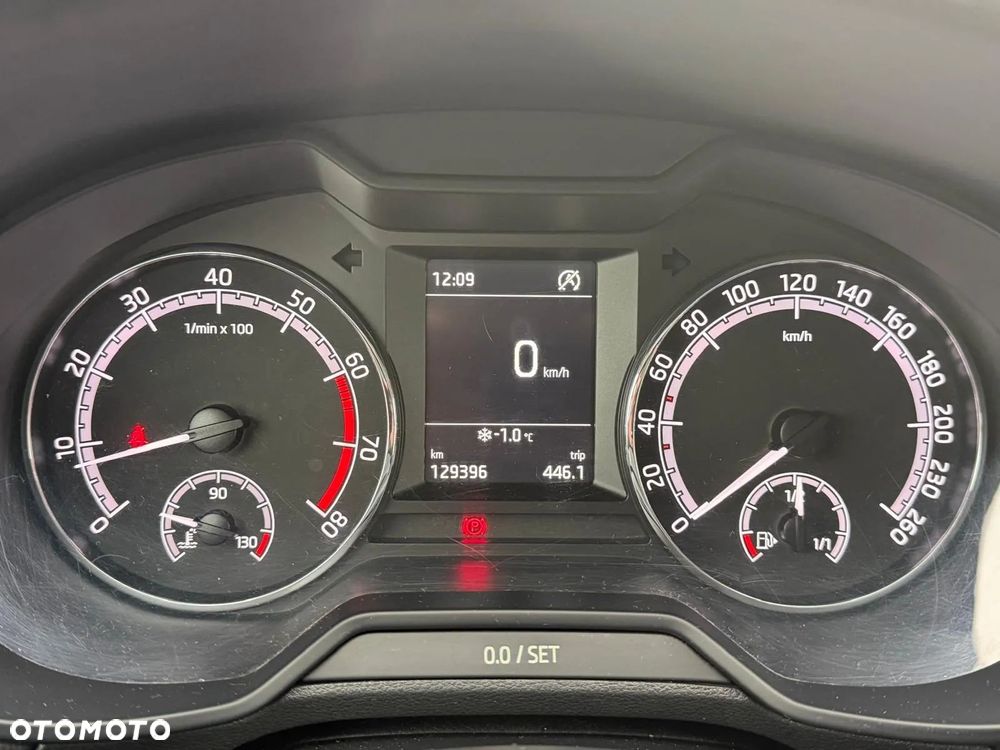 Skoda Octavia 1.4 TSI Ambition - 8