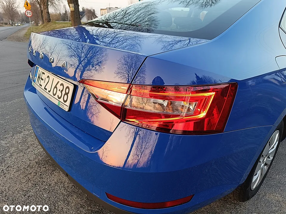 Skoda Superb 2.0 TDI Ambition - 12