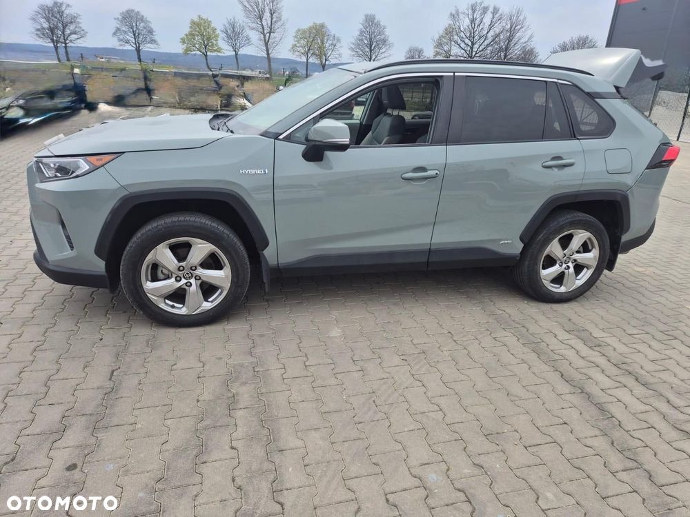 Toyota RAV4 - 9