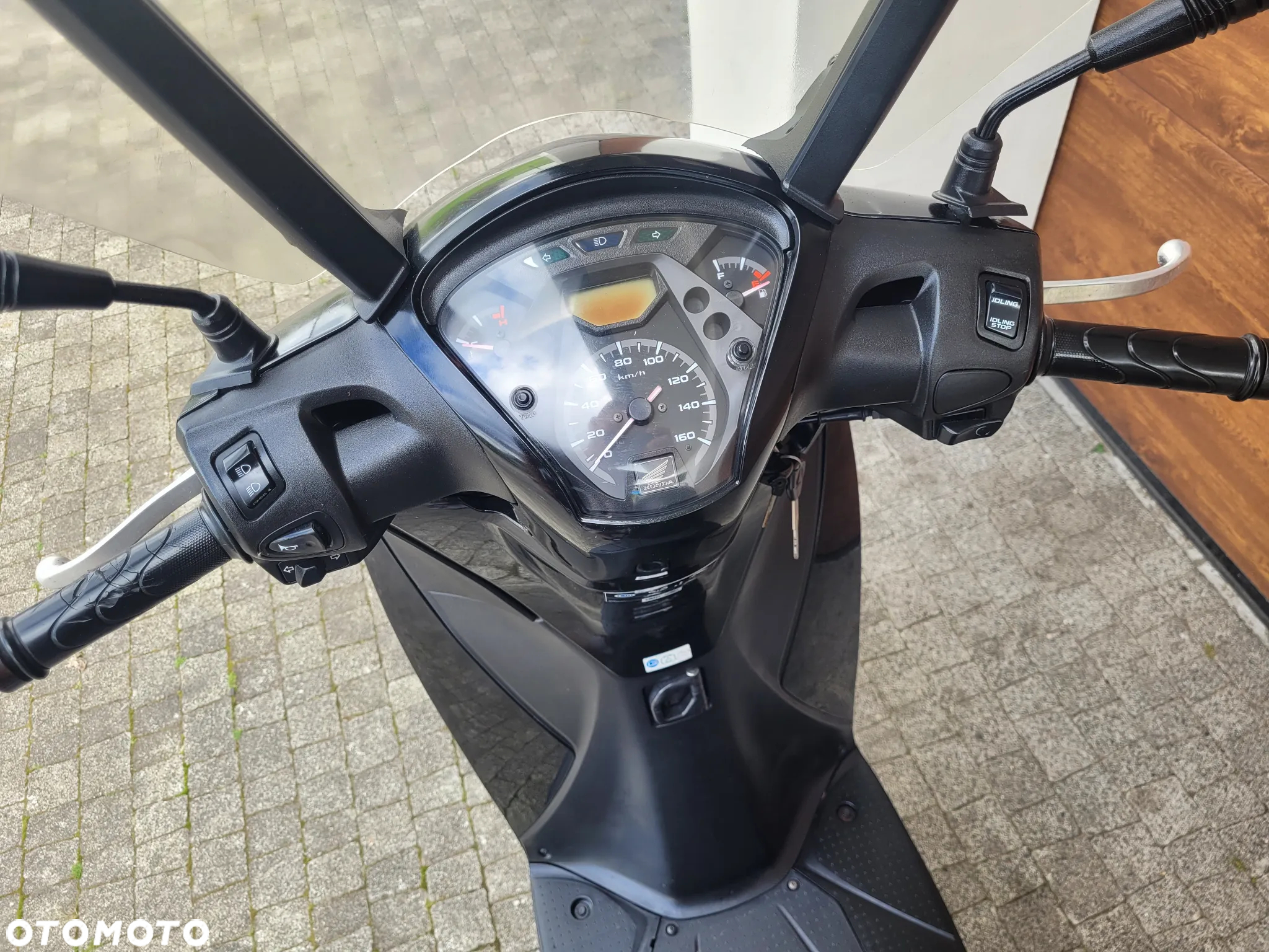 Honda SH - 9