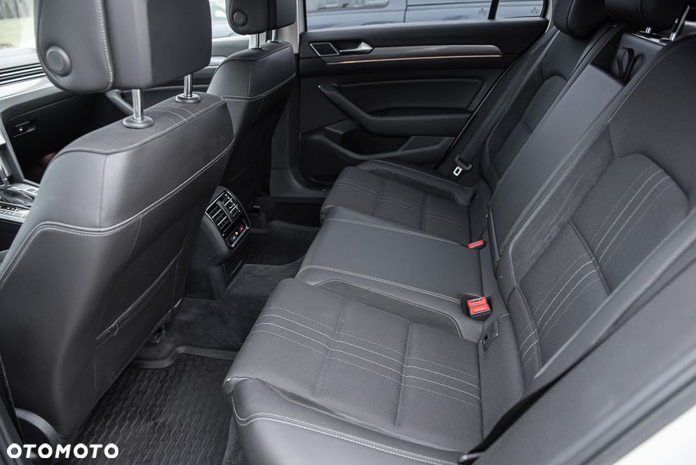 Volkswagen Passat Alltrack - 18