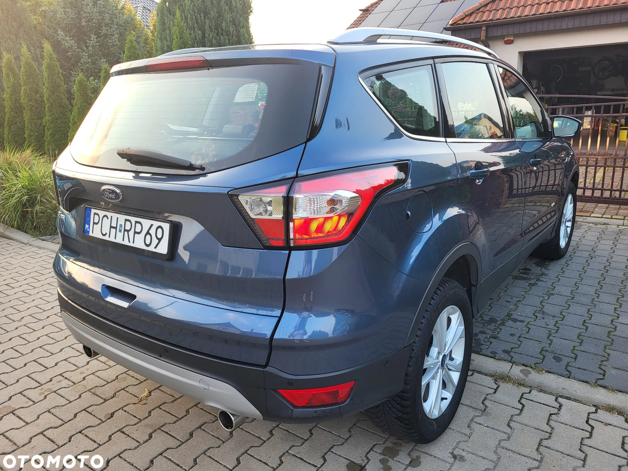 Ford Kuga 2.0 TDCi 4x4 Titanium - 23