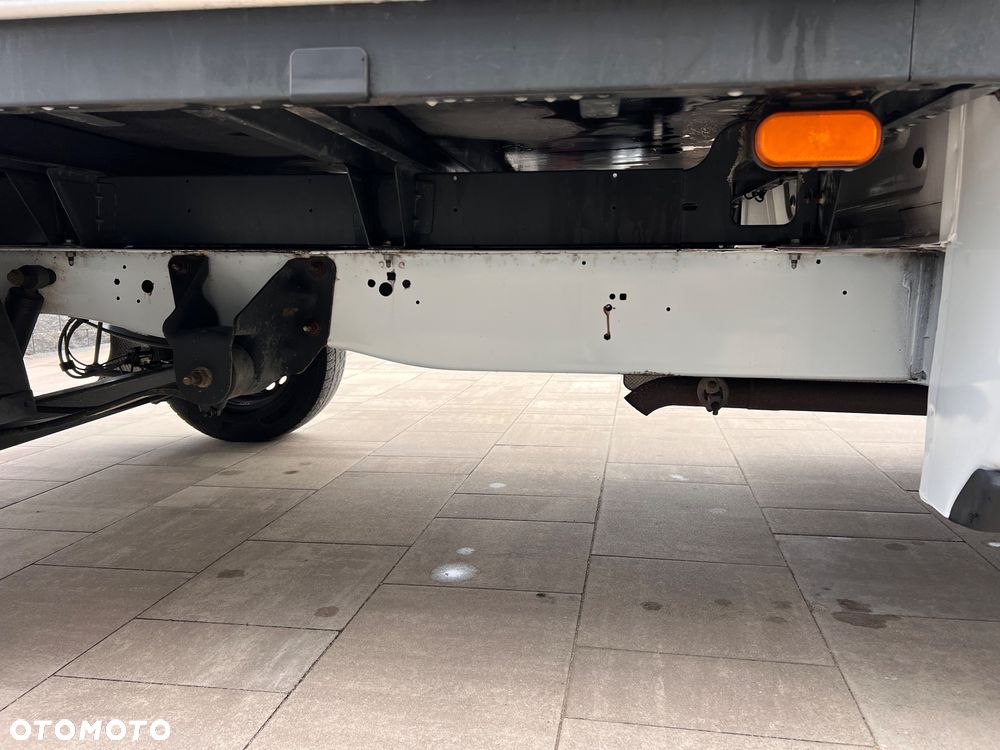 Ford Transit - 25