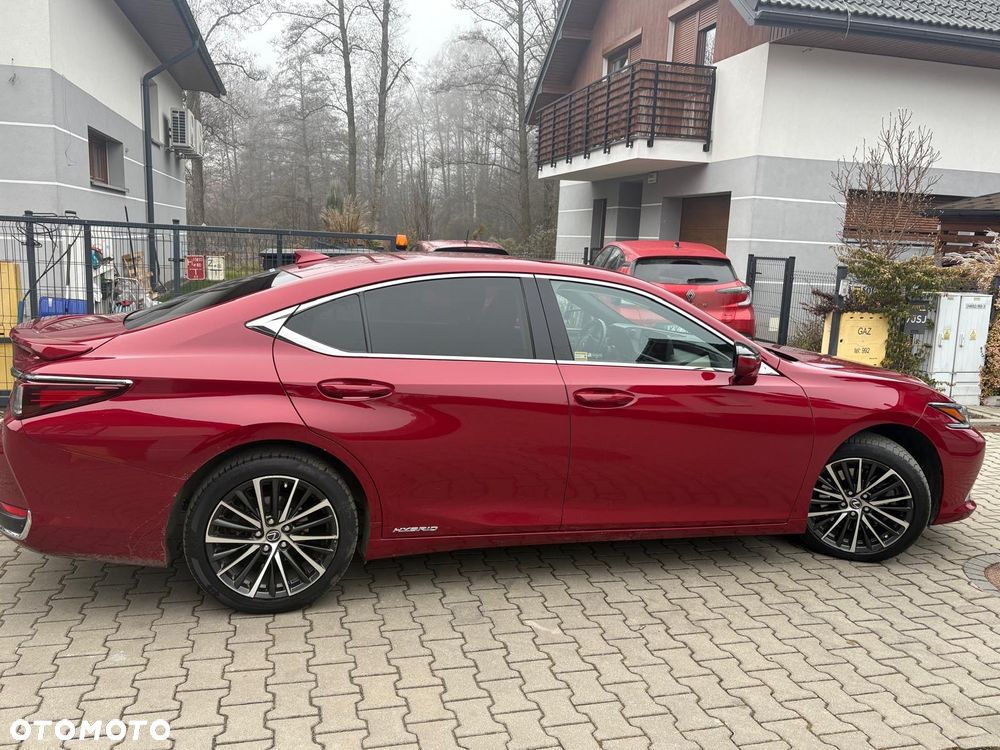 Lexus ES 300h Prestige - 3