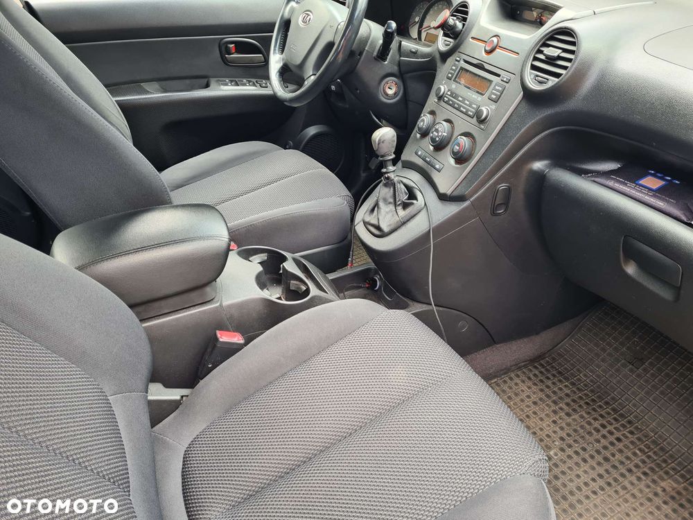 Kia Carens CRDi DPF LX - 6