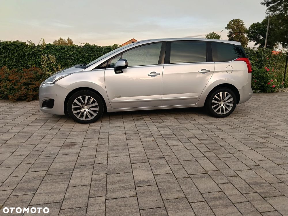 Peugeot 5008 HDI 160 Automatik Business-Line - 6