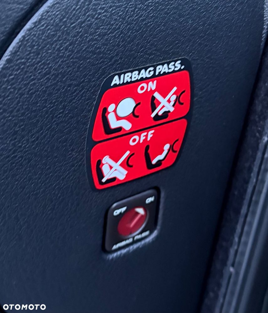 Peugeot 407 HDi 135 Automatik Premium - 28