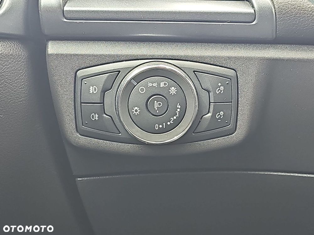 Ford Mondeo - 30