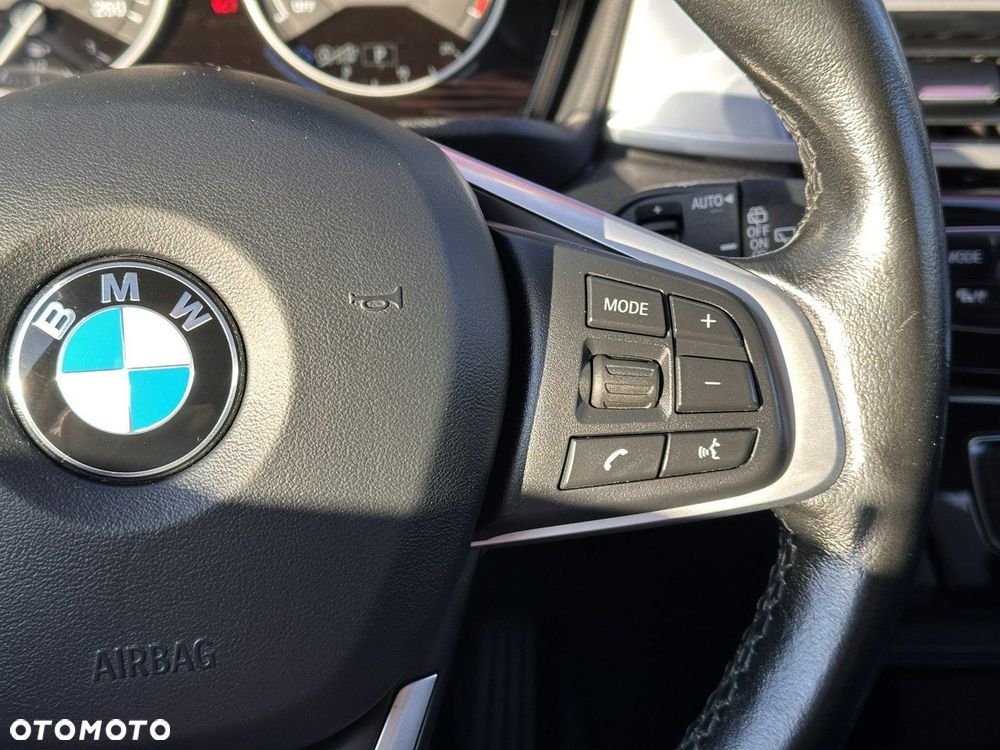 BMW X1 xDrive20i Sport - 21