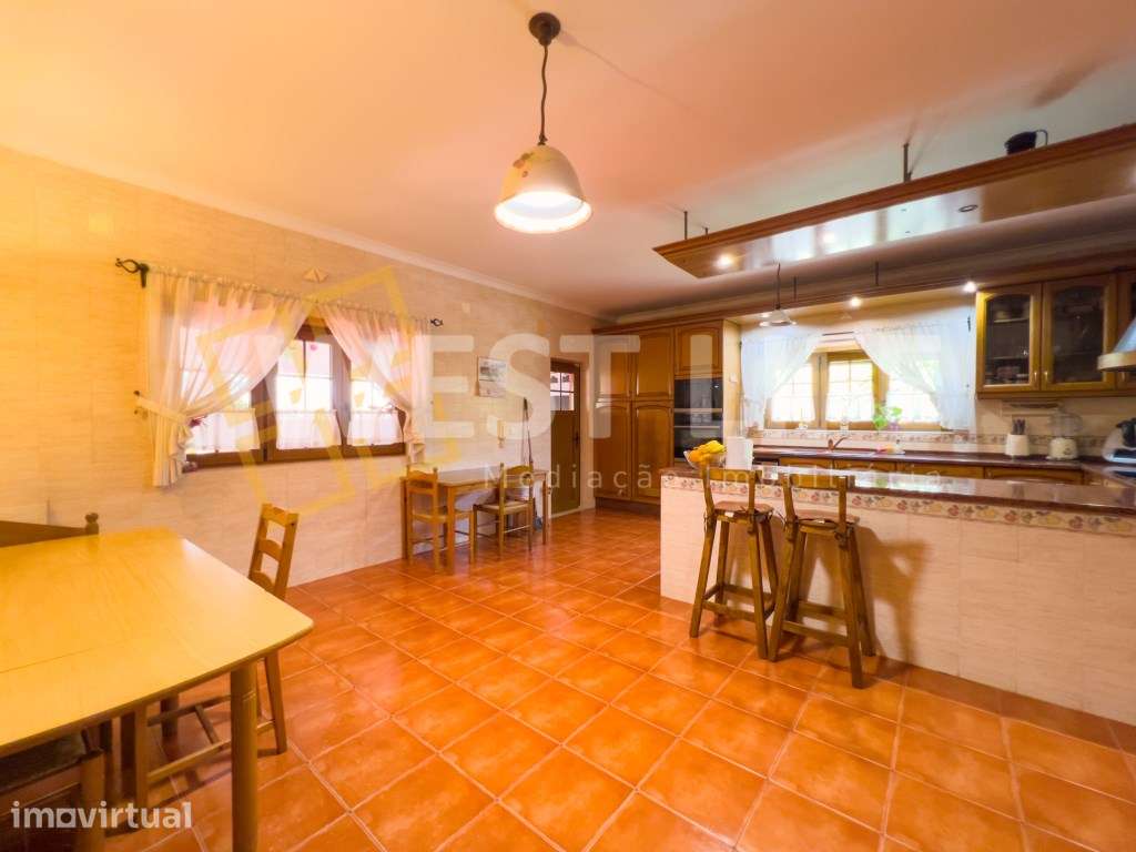 Quintinha com moradia T4+1 com piscina e zonas de Lazer em terreno ... - Grande imagem: 5/48