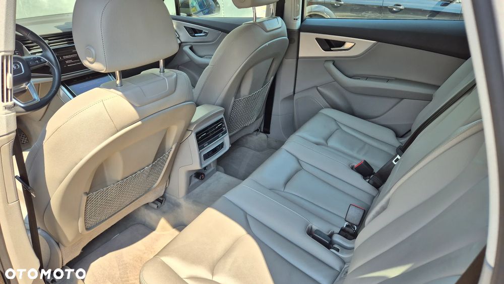Audi Q7 55 TFSI e Quattro Tiptronic - 15