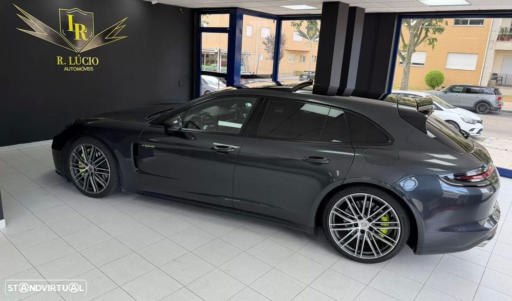 Porsche Panamera Sport Turismo 4 E-Hybrid - 14