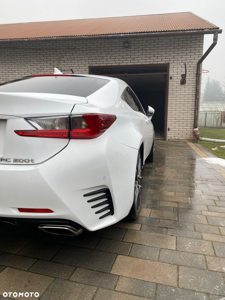 Lexus RC 200t SPORT - 3