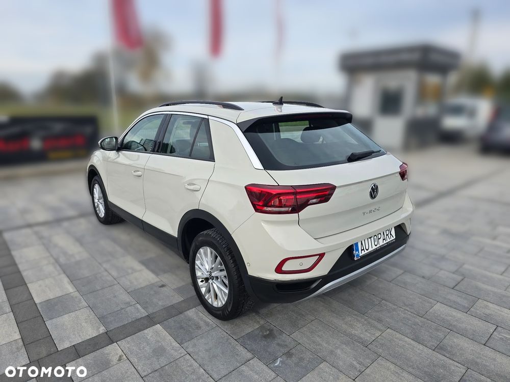 Volkswagen T-Roc 1.5 TSI Life Plus DSG - 11