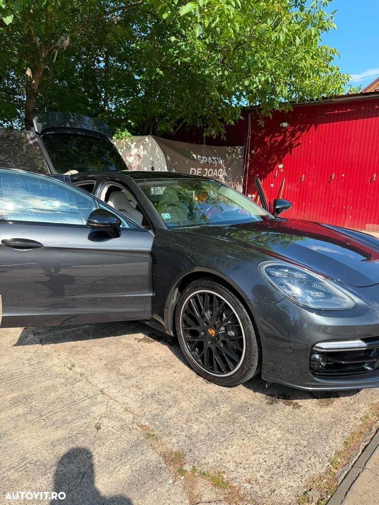 Porsche Panamera 4S - 20