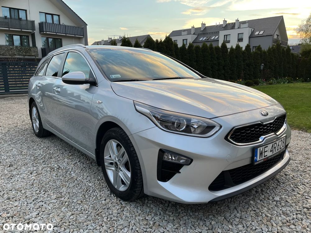 Kia Ceed 1.6 CRDi mHEV M - 6