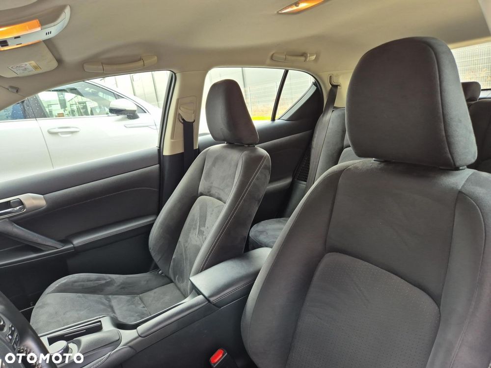 Lexus CT 200h Elegance - 12