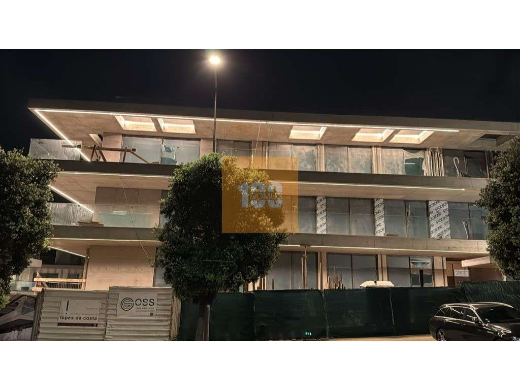 T4 novo com terraço e piscina - Scala Mare - Grande imagem: 3/39