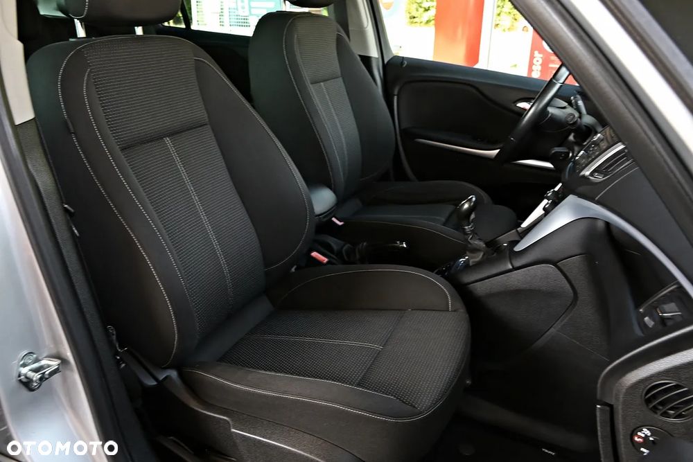 Opel Zafira Tourer 2.0 CDTI Edition - 24