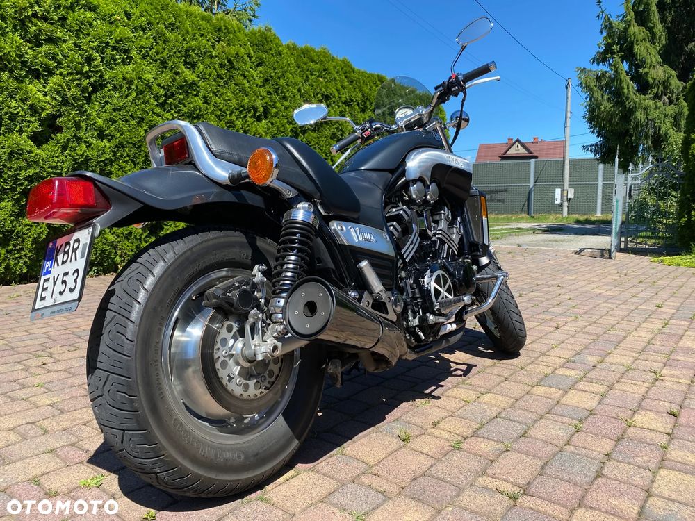 Yamaha V-MAX - 4