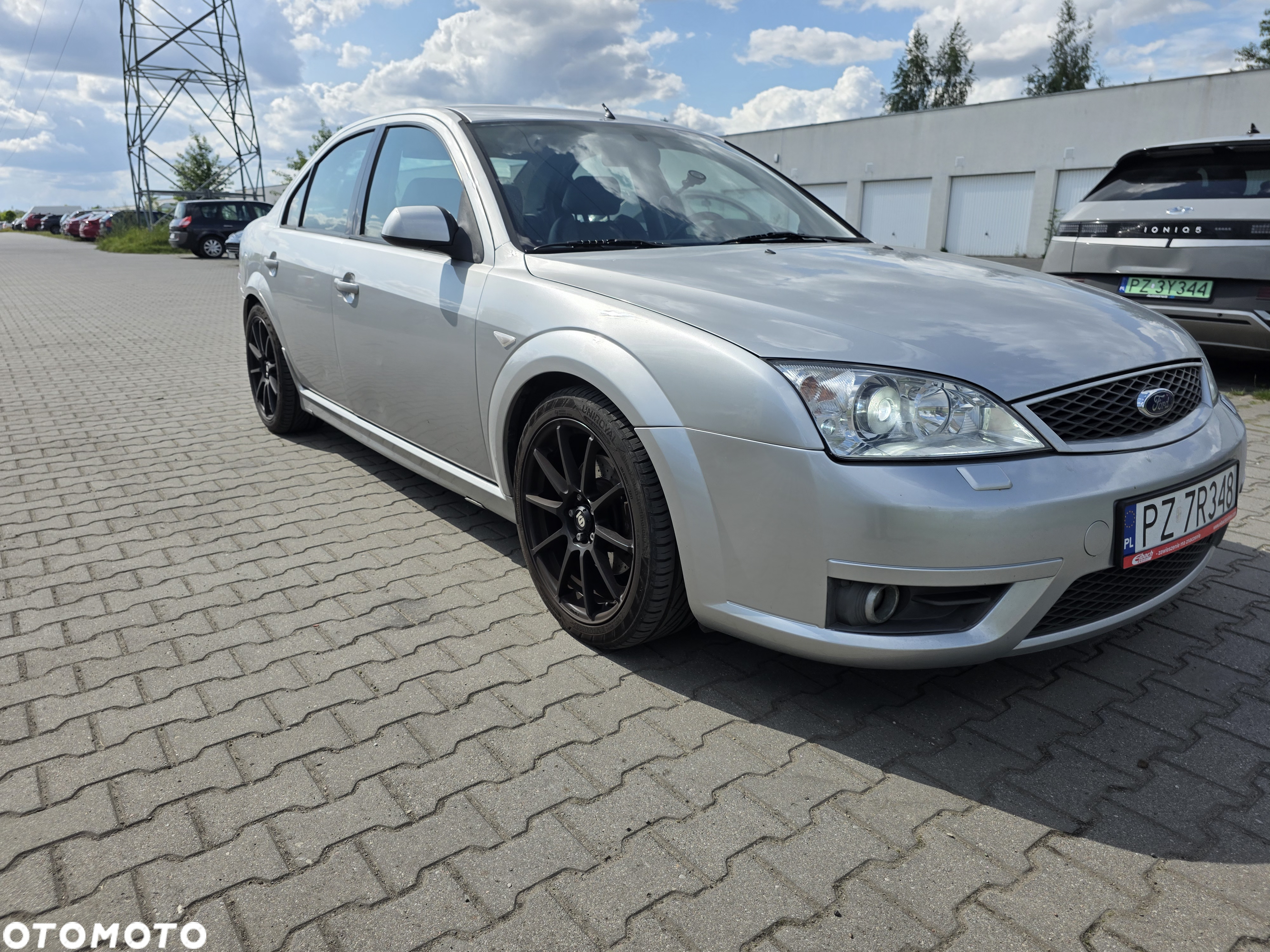 Ford Mondeo V6 ST 220 - 2