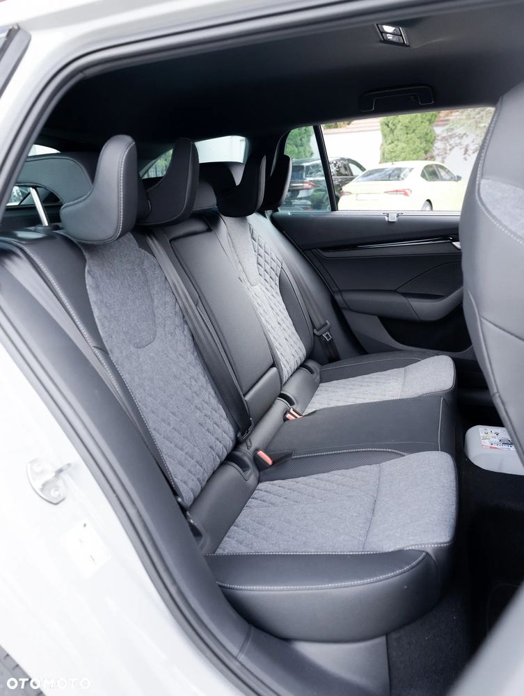 Skoda Octavia 2.0 TDI Sportline DSG - 15