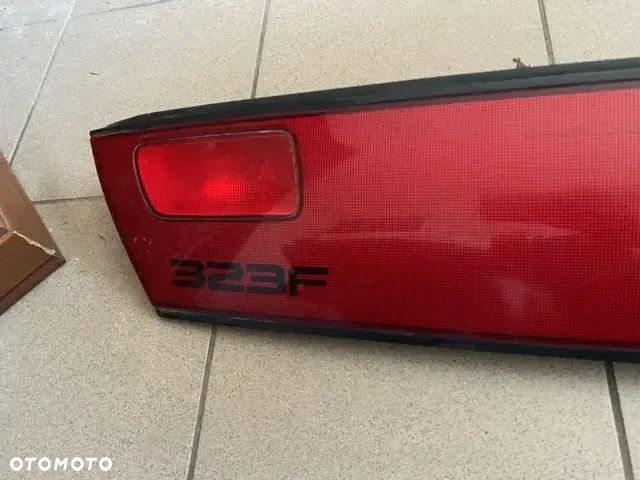 BLENDA KLAPY BAGAŻNIKA MAZDA 323F - 6