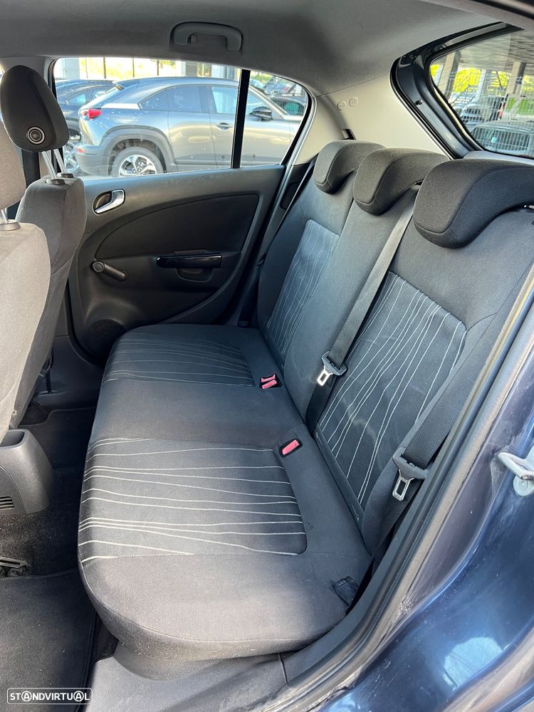 Opel Corsa 1.2 Cosmo - 11