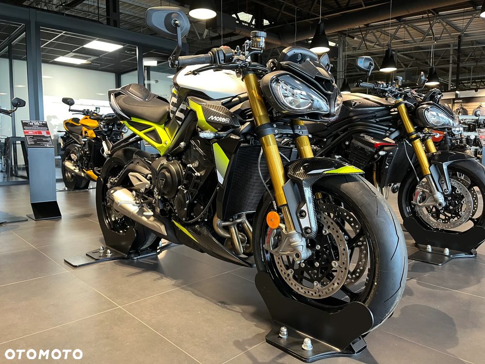 Triumph Street Triple - 3