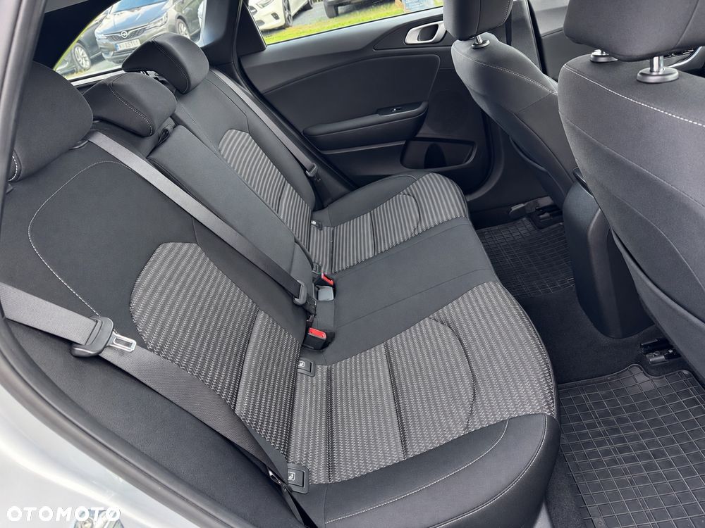Kia Ceed 1.5 T-GDI L DCT - 12