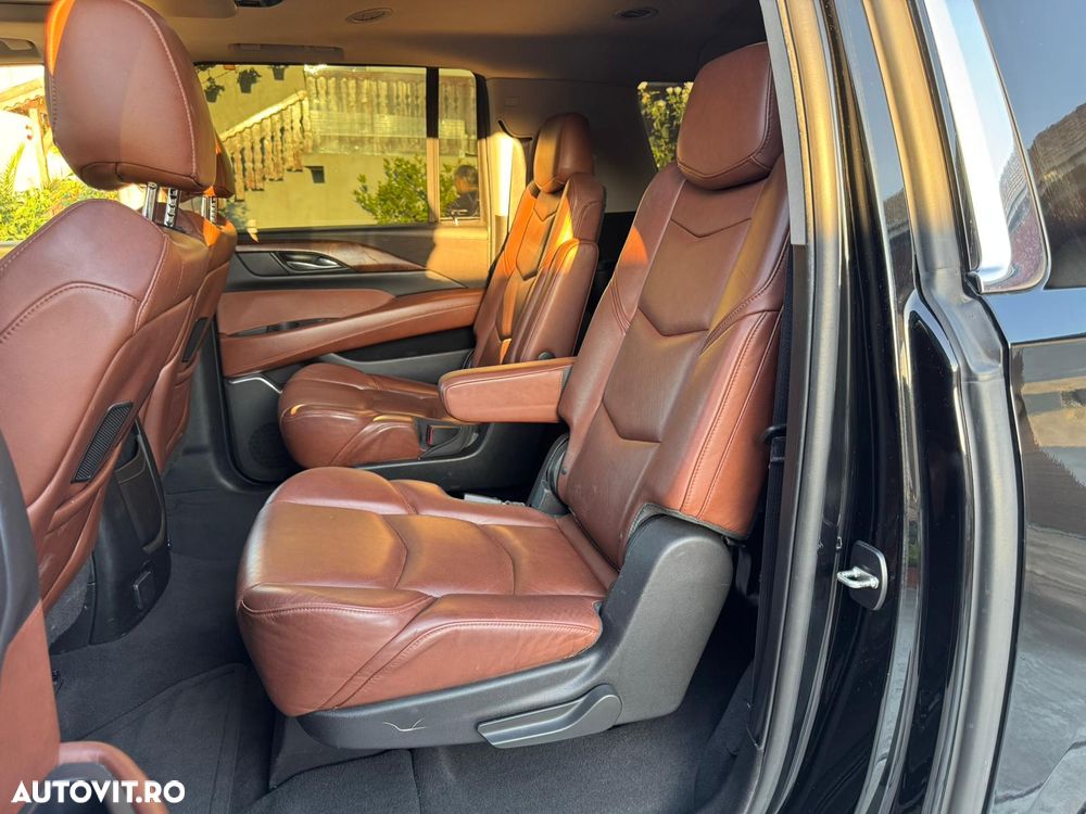 Cadillac Escalade - 7