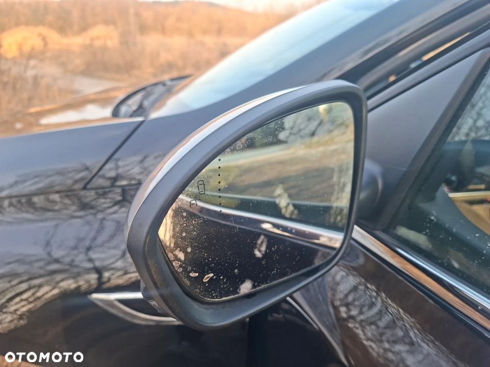 Renault Megane TCe 140 GPF GT LINE - 25