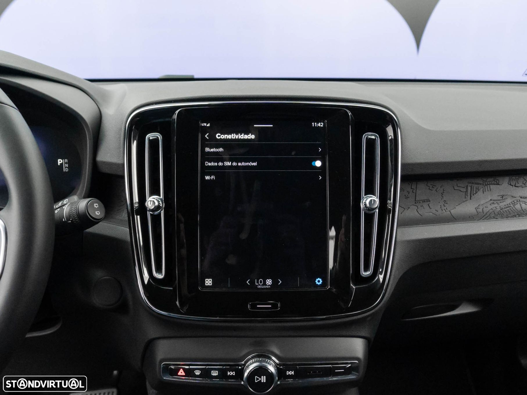 Volvo XC 40 Recharge Core - 34