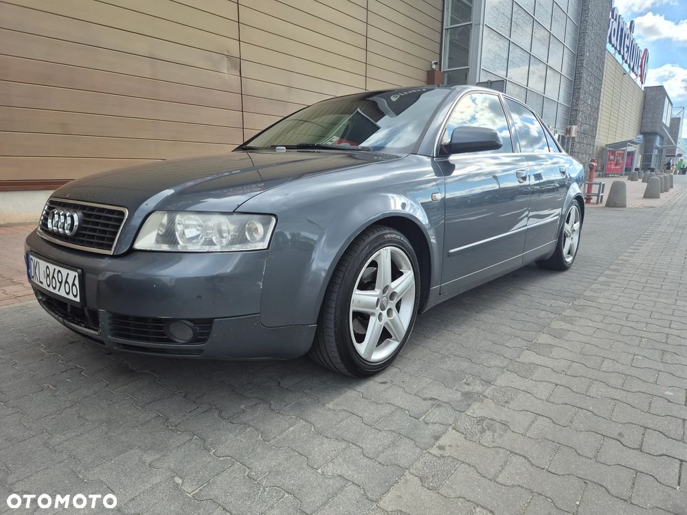 Audi A4 Avant - 1