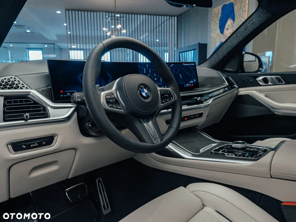 BMW X7 - 7
